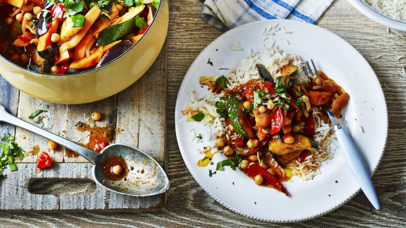 https://www.herbaonline.co.uk/img/recipes/Spiced-vegetable-tagine.jpg